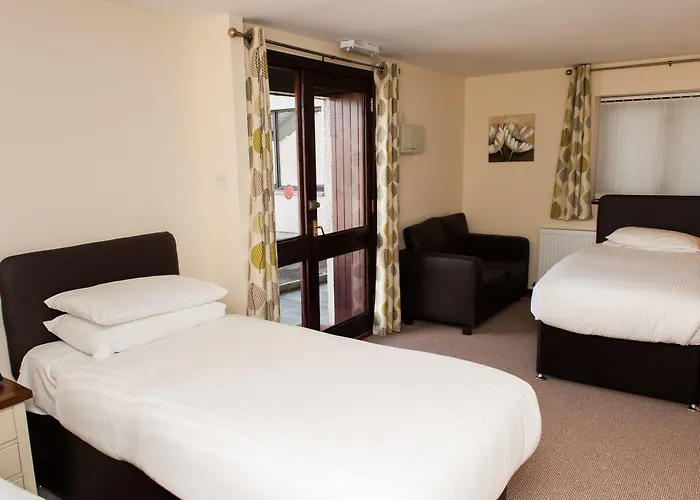 Alban And Abbey House